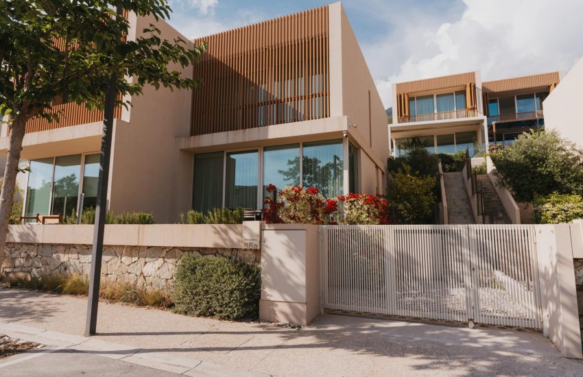 Meridian-88A-Photo Cover-min