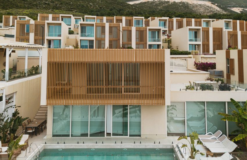 Solara-232-Photo Cover-min